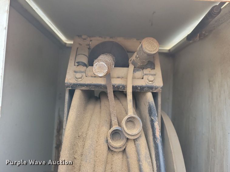 image for item LO9940 2004 Sterling LT7500  crane truck