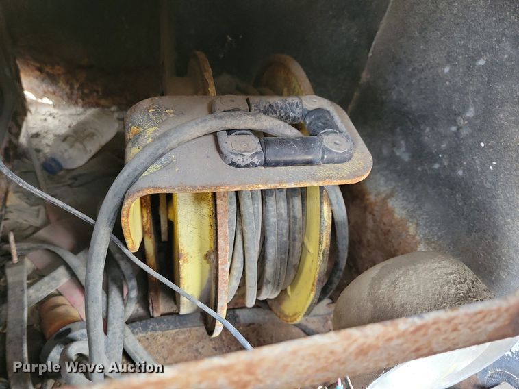 image for item LO9940 2004 Sterling LT7500  crane truck