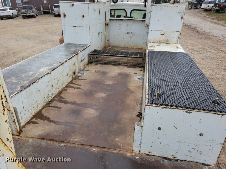 image for item LO9940 2004 Sterling LT7500  crane truck