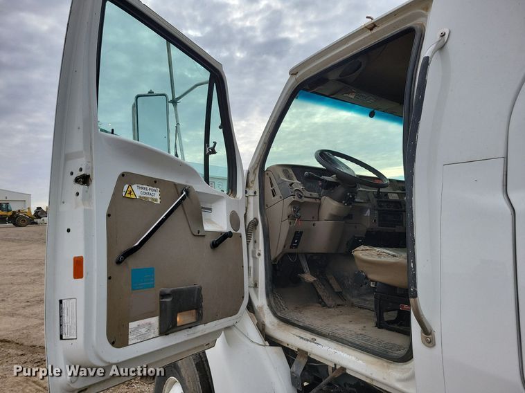 image for item LO9940 2004 Sterling LT7500  crane truck