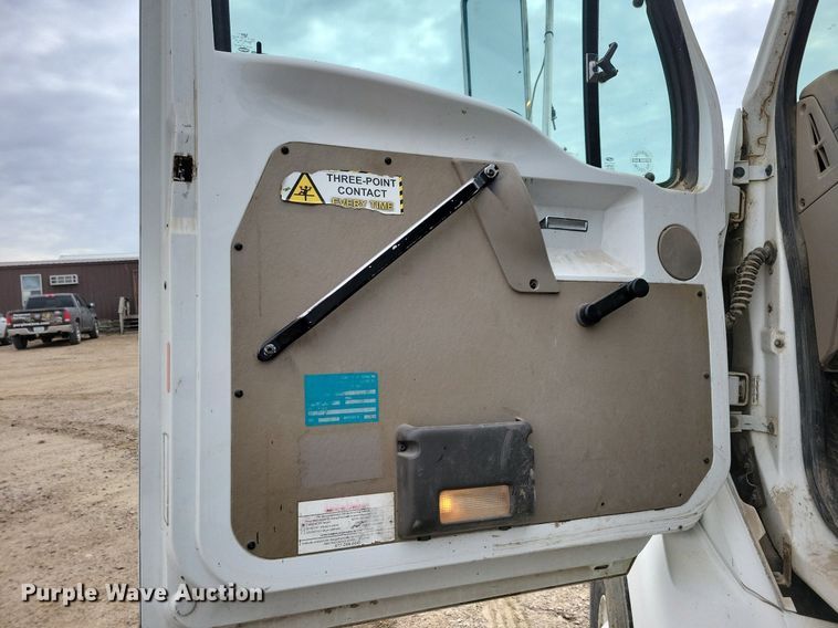 image for item LO9940 2004 Sterling LT7500  crane truck