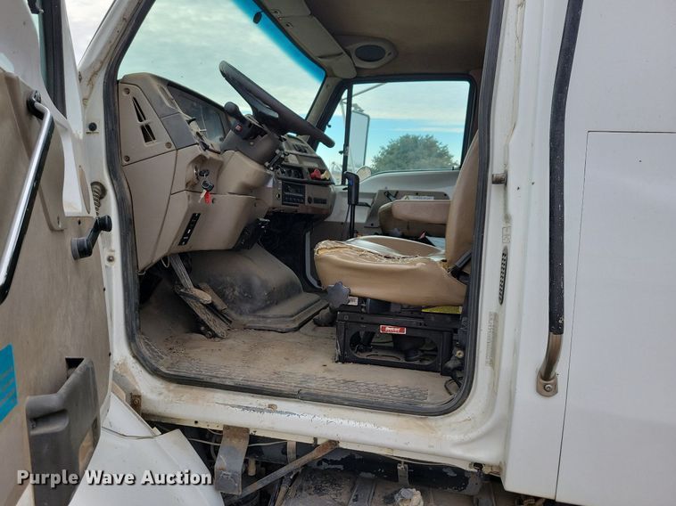 image for item LO9940 2004 Sterling LT7500  crane truck