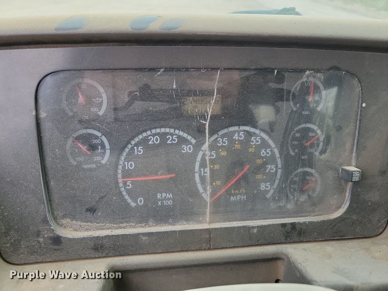 image for item LO9940 2004 Sterling LT7500  crane truck