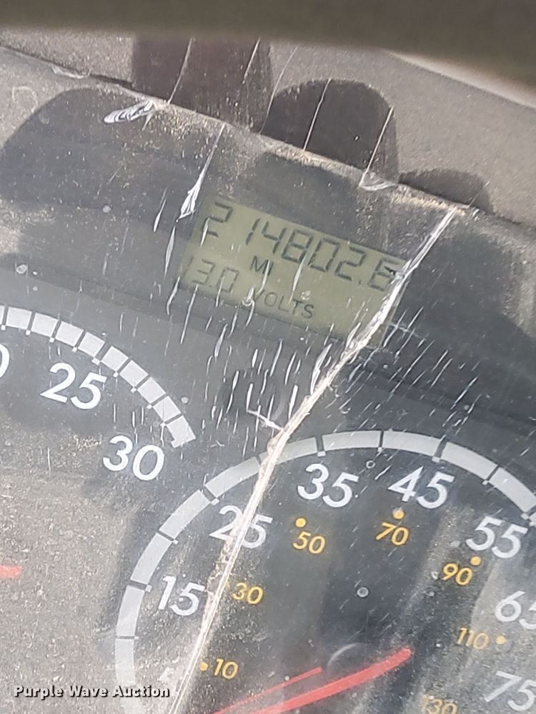 image for item LO9940 2004 Sterling LT7500  crane truck