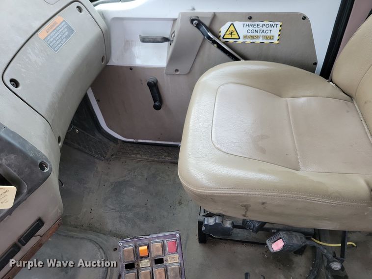 image for item LO9940 2004 Sterling LT7500  crane truck