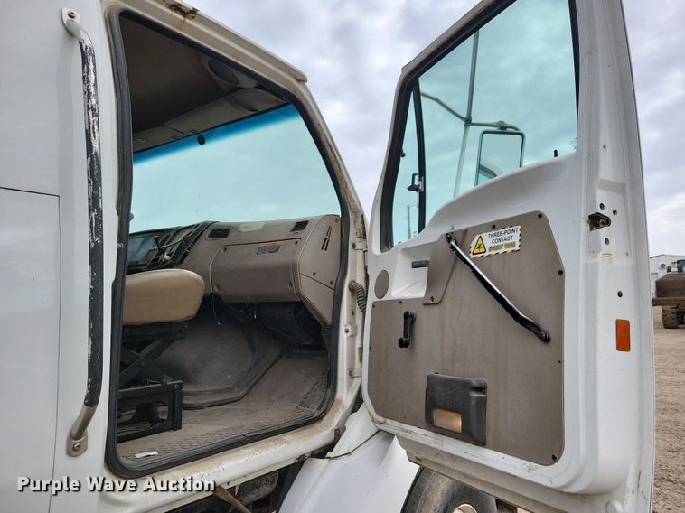 image for item LO9940 2004 Sterling LT7500  crane truck