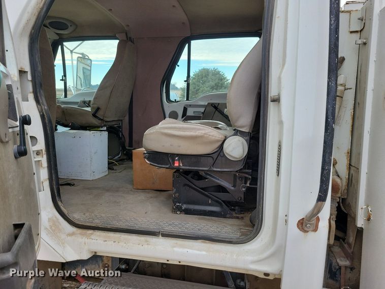 image for item LO9940 2004 Sterling LT7500  crane truck