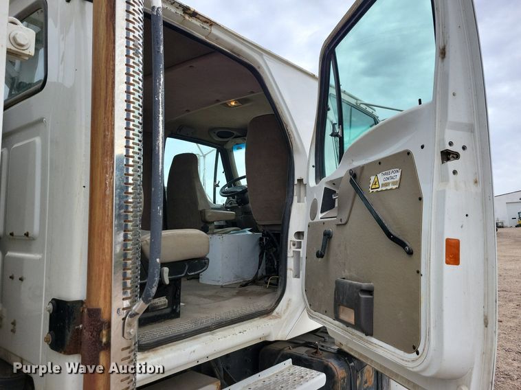 image for item LO9940 2004 Sterling LT7500  crane truck