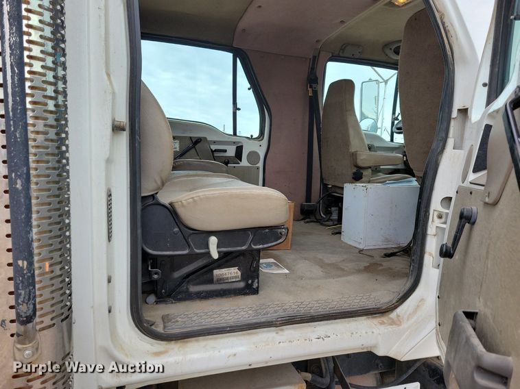 image for item LO9940 2004 Sterling LT7500  crane truck