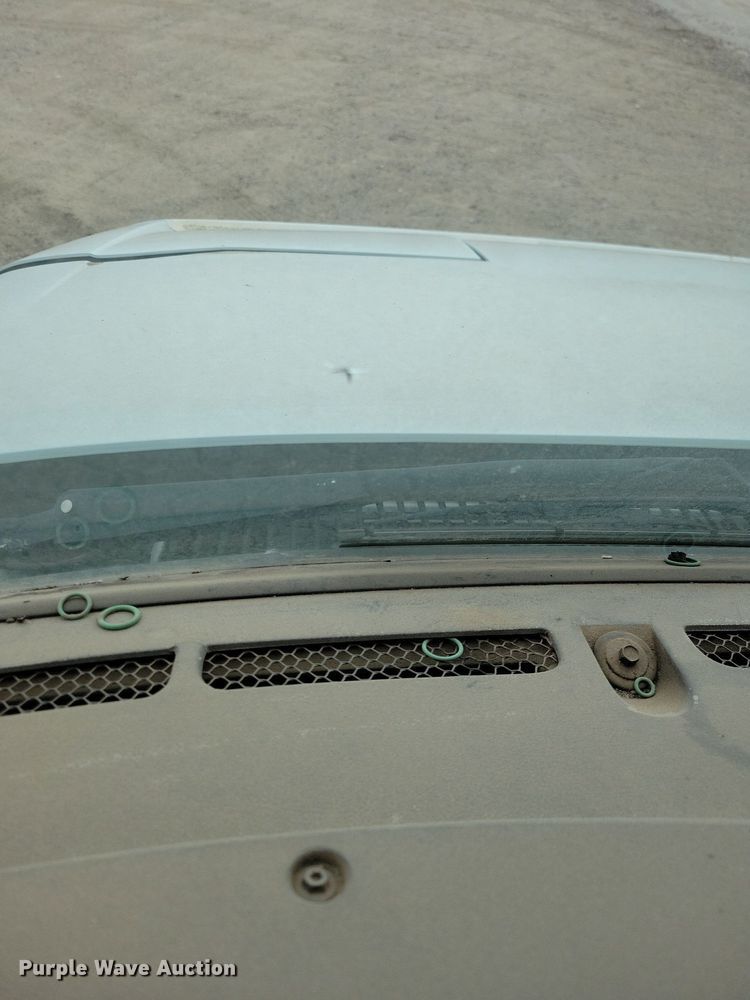 image for item LO9940 2004 Sterling LT7500  crane truck