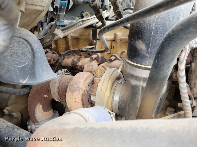 image for item LO9940 2004 Sterling LT7500  crane truck