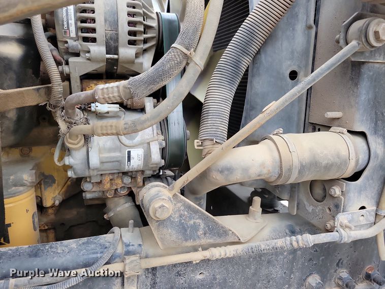 image for item LO9940 2004 Sterling LT7500  crane truck