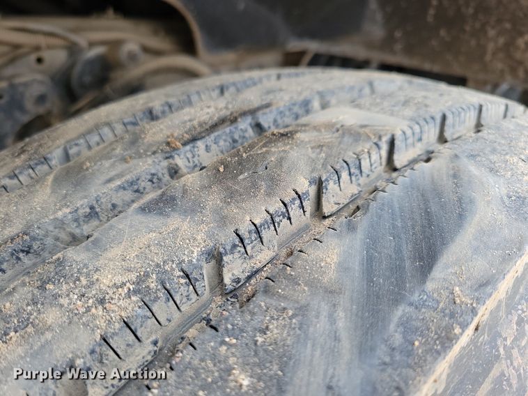 image for item LO9940 2004 Sterling LT7500  crane truck