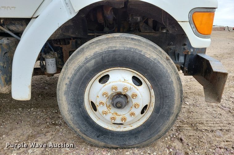 image for item LO9940 2004 Sterling LT7500  crane truck