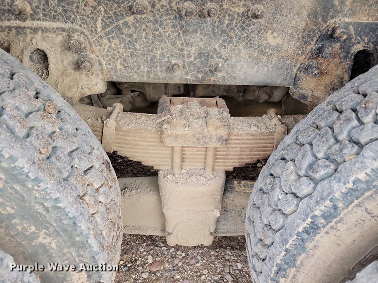 image for item LO9940 2004 Sterling LT7500  crane truck