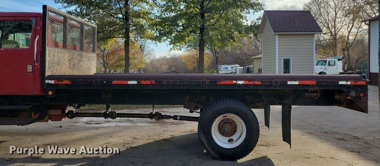 image for item LO9945 1999 International 4800  Crew Cab flatbed truck