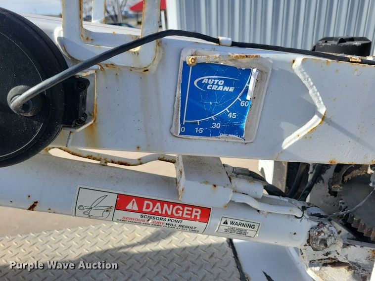 image for item LO9946 2006 Ford F550 Super Duty  utility / service truck