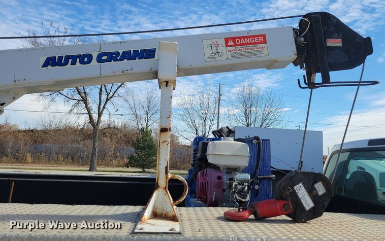 image for item LO9946 2006 Ford F550 Super Duty  utility / service truck