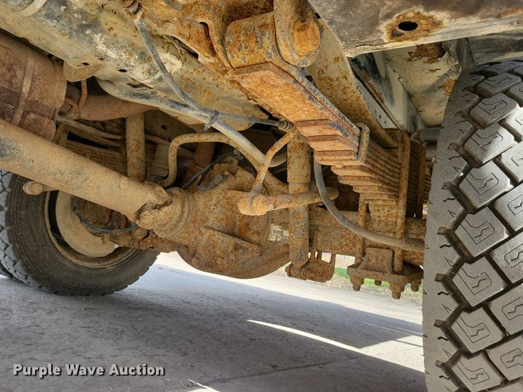 image for item LO9946 2006 Ford F550 Super Duty  utility / service truck