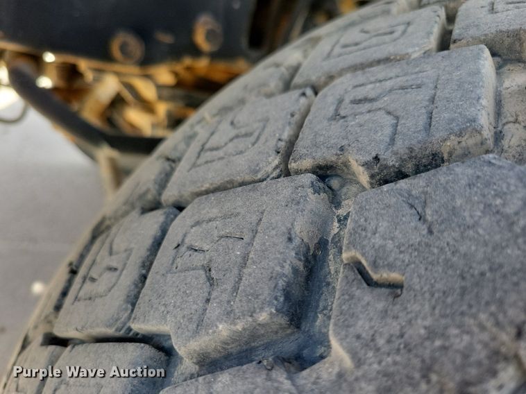 image for item LO9946 2006 Ford F550 Super Duty  utility / service truck