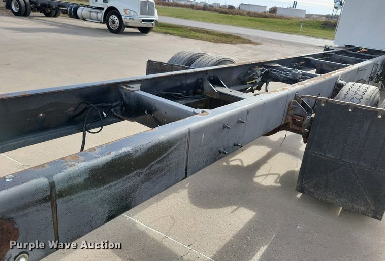 image for item LO9947 2014 Kenworth T370  truck cab and chassis