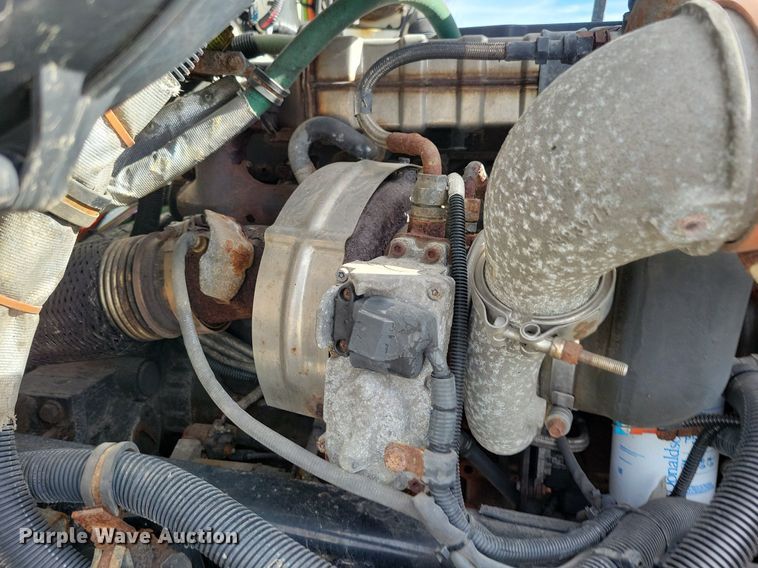 image for item LO9947 2014 Kenworth T370  truck cab and chassis