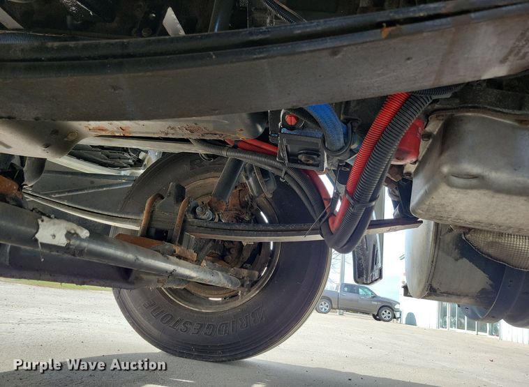 image for item LO9947 2014 Kenworth T370  truck cab and chassis