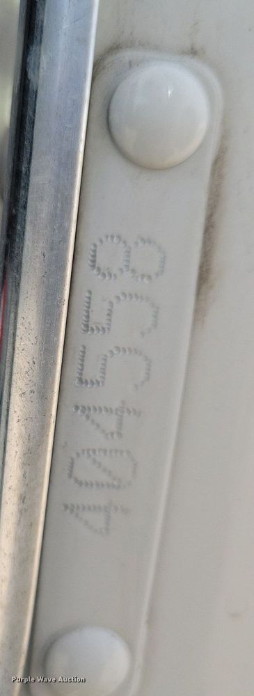 image for item LO9947 2014 Kenworth T370  truck cab and chassis