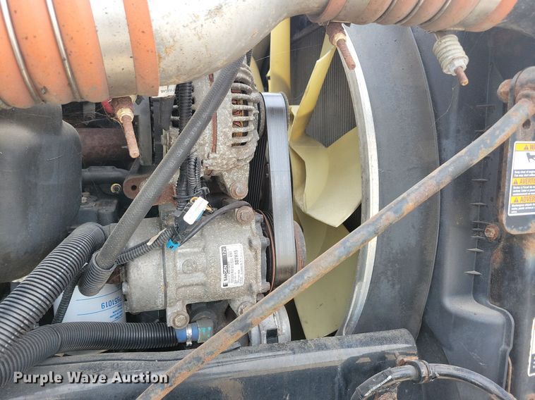 image for item LO9948 2014 Kenworth T370  truck cab and chassis