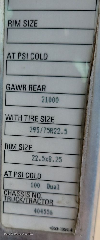 image for item LO9948 2014 Kenworth T370  truck cab and chassis