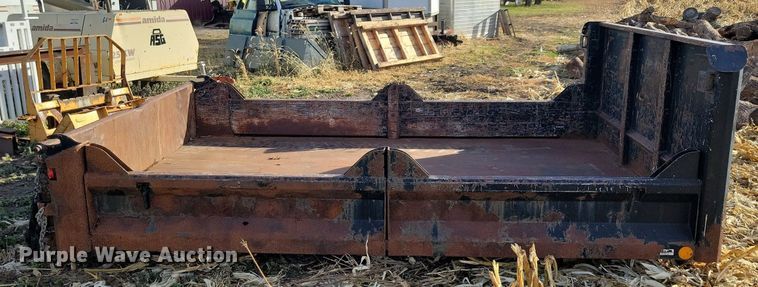 image for item LO9949 Hook lift dump bed