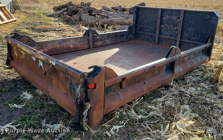 image for item LO9949 Hook lift dump bed