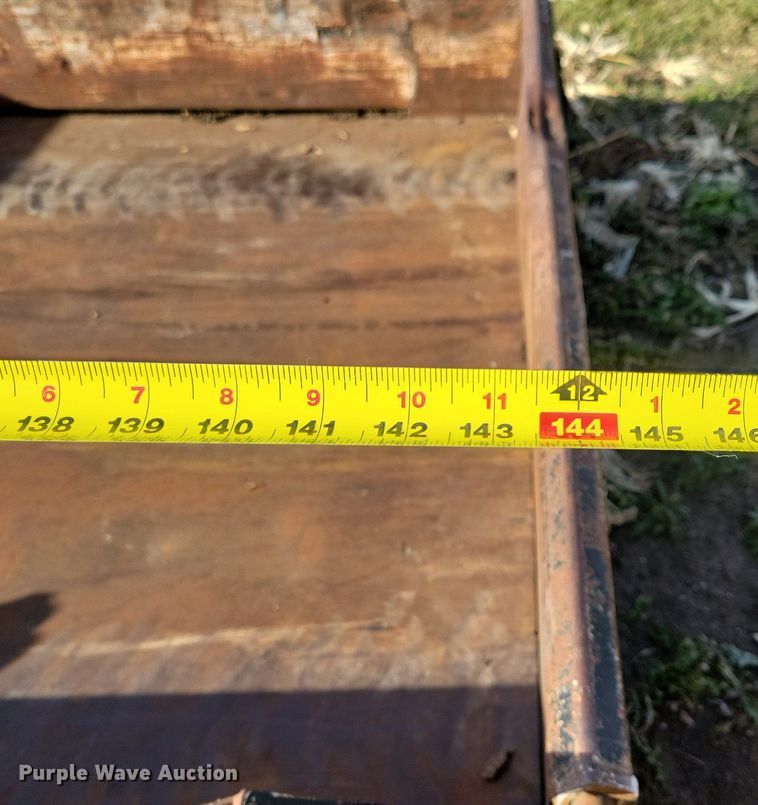 image for item LO9949 Hook lift dump bed