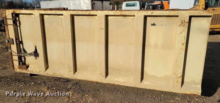 image for item LO9951 Hi-Bilt  hook lift dump bed