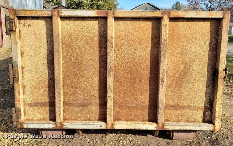 image for item LO9951 Hi-Bilt  hook lift dump bed