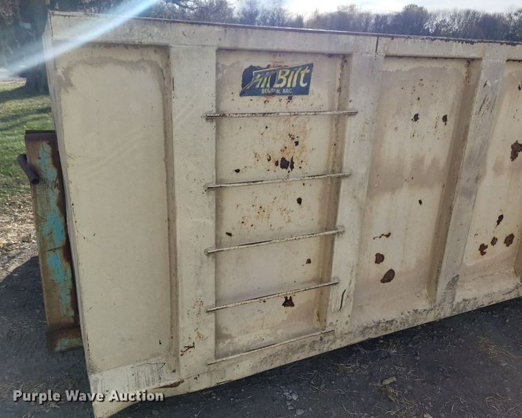 image for item LO9951 Hi-Bilt  hook lift dump bed