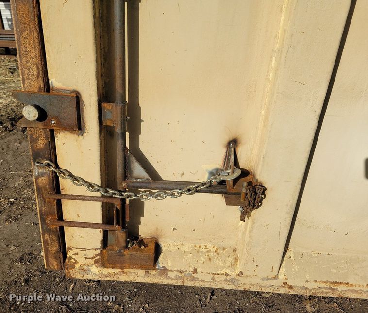 image for item LO9951 Hi-Bilt  hook lift dump bed