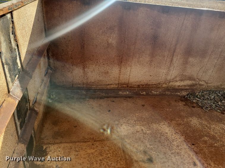 image for item LO9951 Hi-Bilt  hook lift dump bed