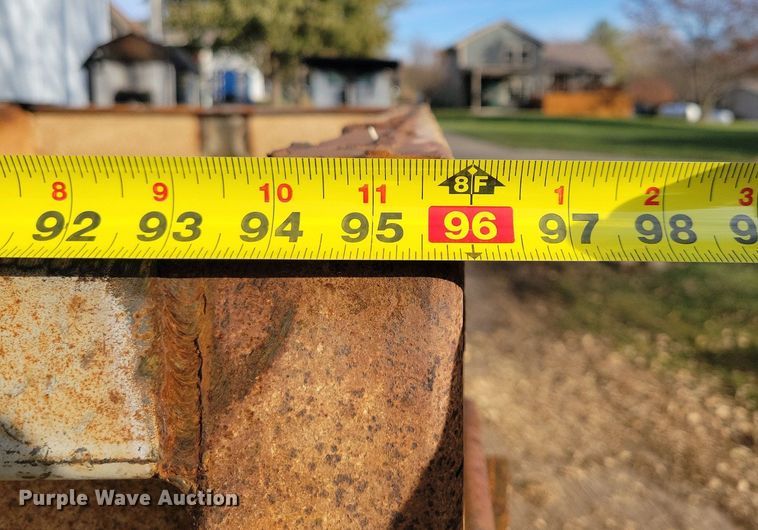 image for item LO9951 Hi-Bilt  hook lift dump bed