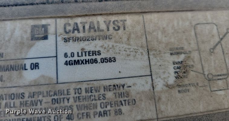 image for item LO9956 2004 Chevrolet Silverado 3500  dump bed pickup truck