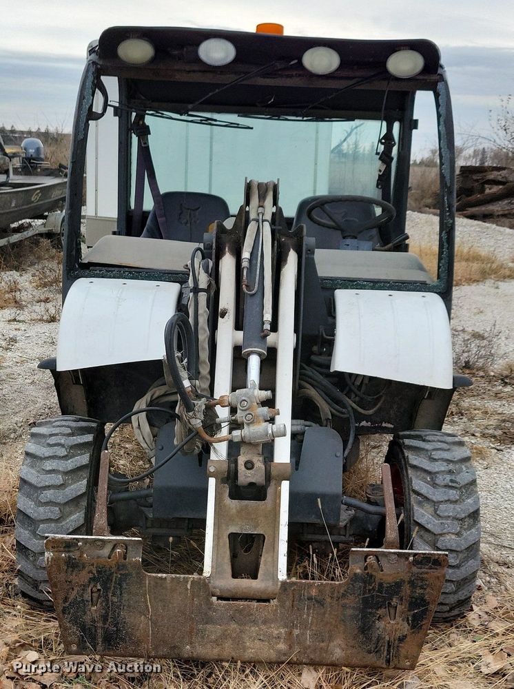 image for item LO9958 2006 Bobcat Toolcat 5600  utility vehicle