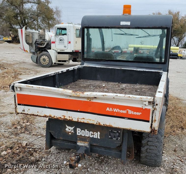 image for item LO9958 2006 Bobcat Toolcat 5600  utility vehicle