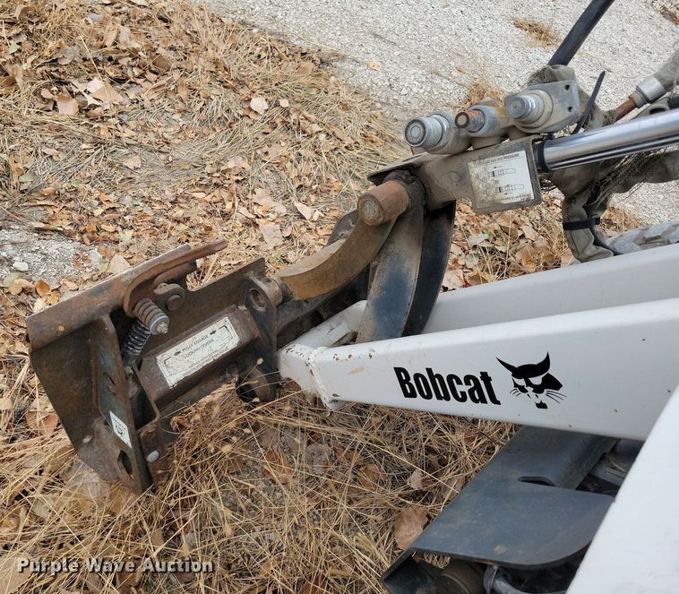image for item LO9958 2006 Bobcat Toolcat 5600  utility vehicle