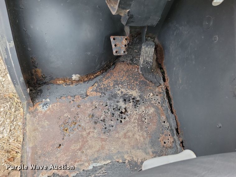 image for item LO9958 2006 Bobcat Toolcat 5600  utility vehicle