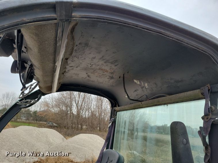 image for item LO9958 2006 Bobcat Toolcat 5600  utility vehicle