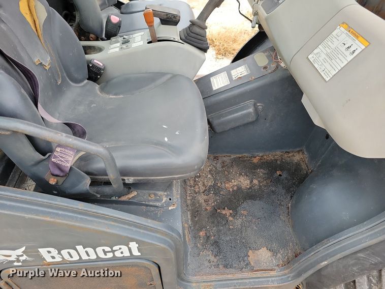 image for item LO9958 2006 Bobcat Toolcat 5600  utility vehicle