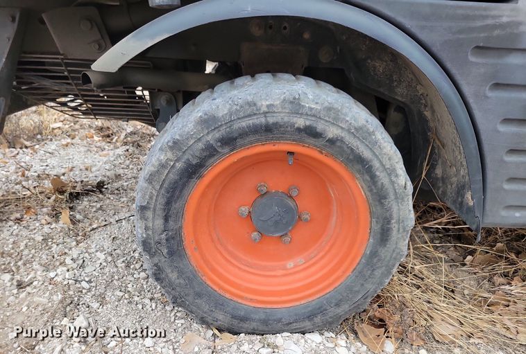 image for item LO9958 2006 Bobcat Toolcat 5600  utility vehicle