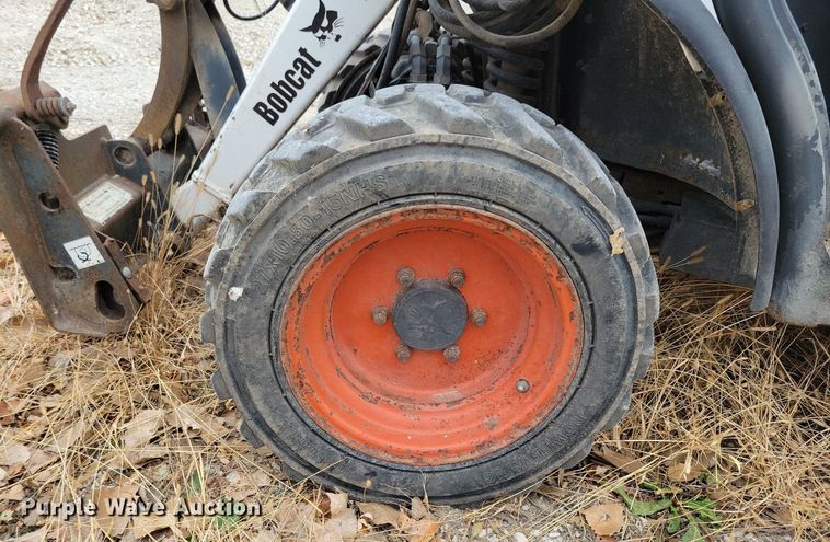 image for item LO9958 2006 Bobcat Toolcat 5600  utility vehicle