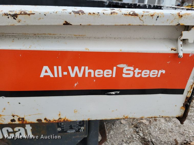 image for item LO9958 2006 Bobcat Toolcat 5600  utility vehicle