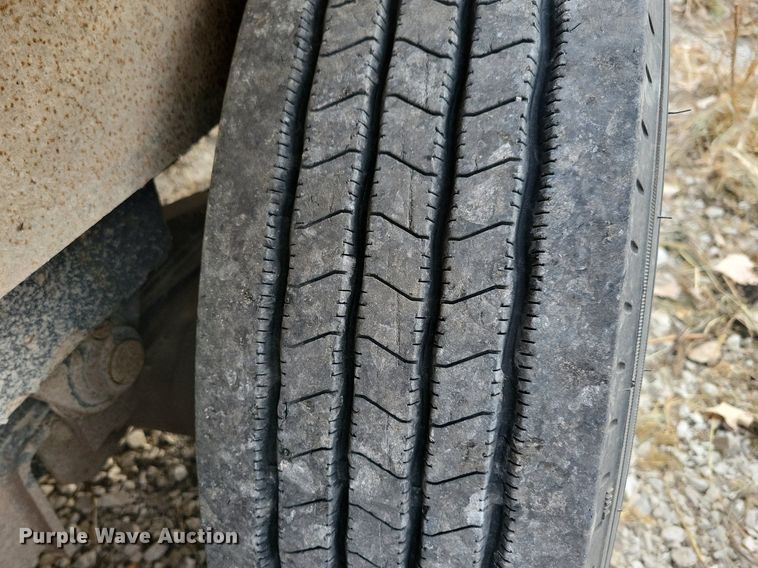 image for item LO9960 2021 B-B Trailers TBCT2220ET-10K  tilt deck equipment trailer